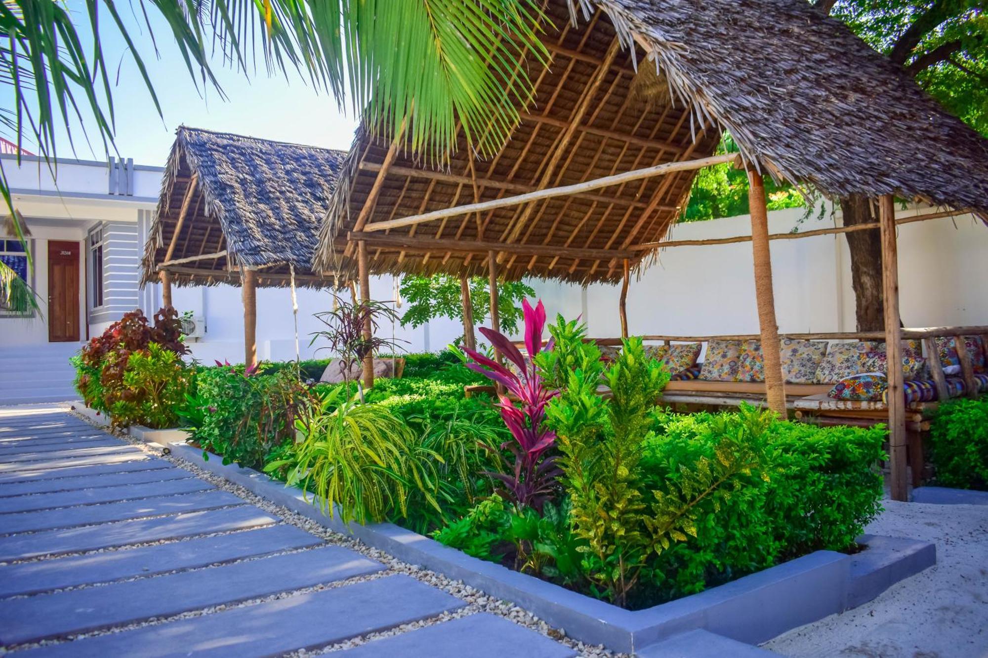 Uhuru House And Restaurant Nungwi Esterno foto